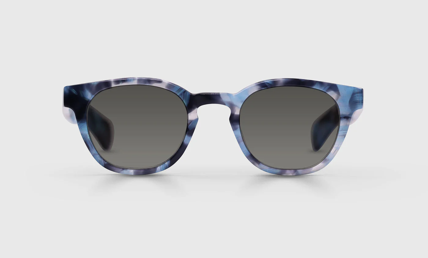 Total Wit Color 60 - Iridescent Aqua Blue Front and Temples