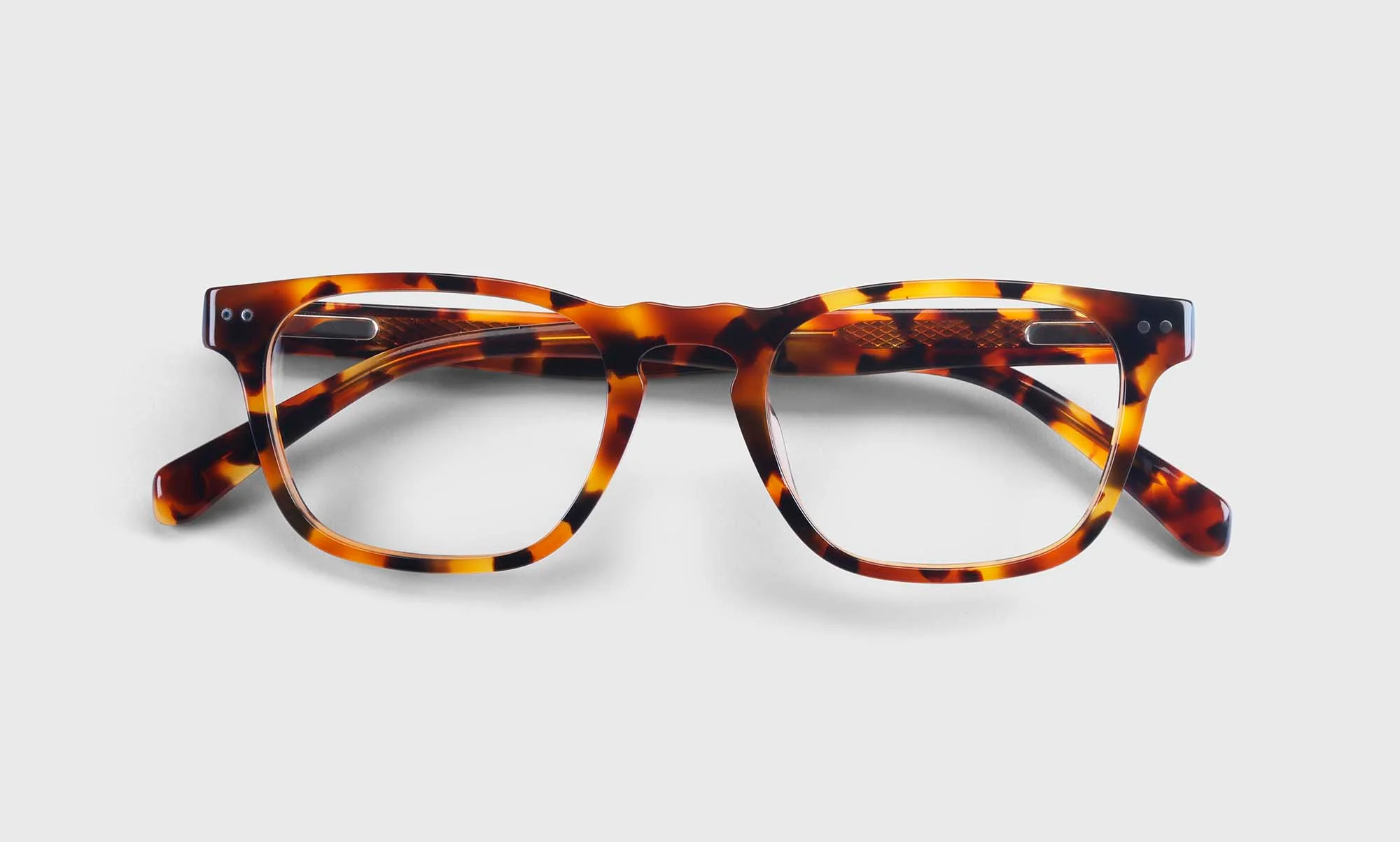 Old Sport Color 19 - Tortoise Front and Temples - Image 3