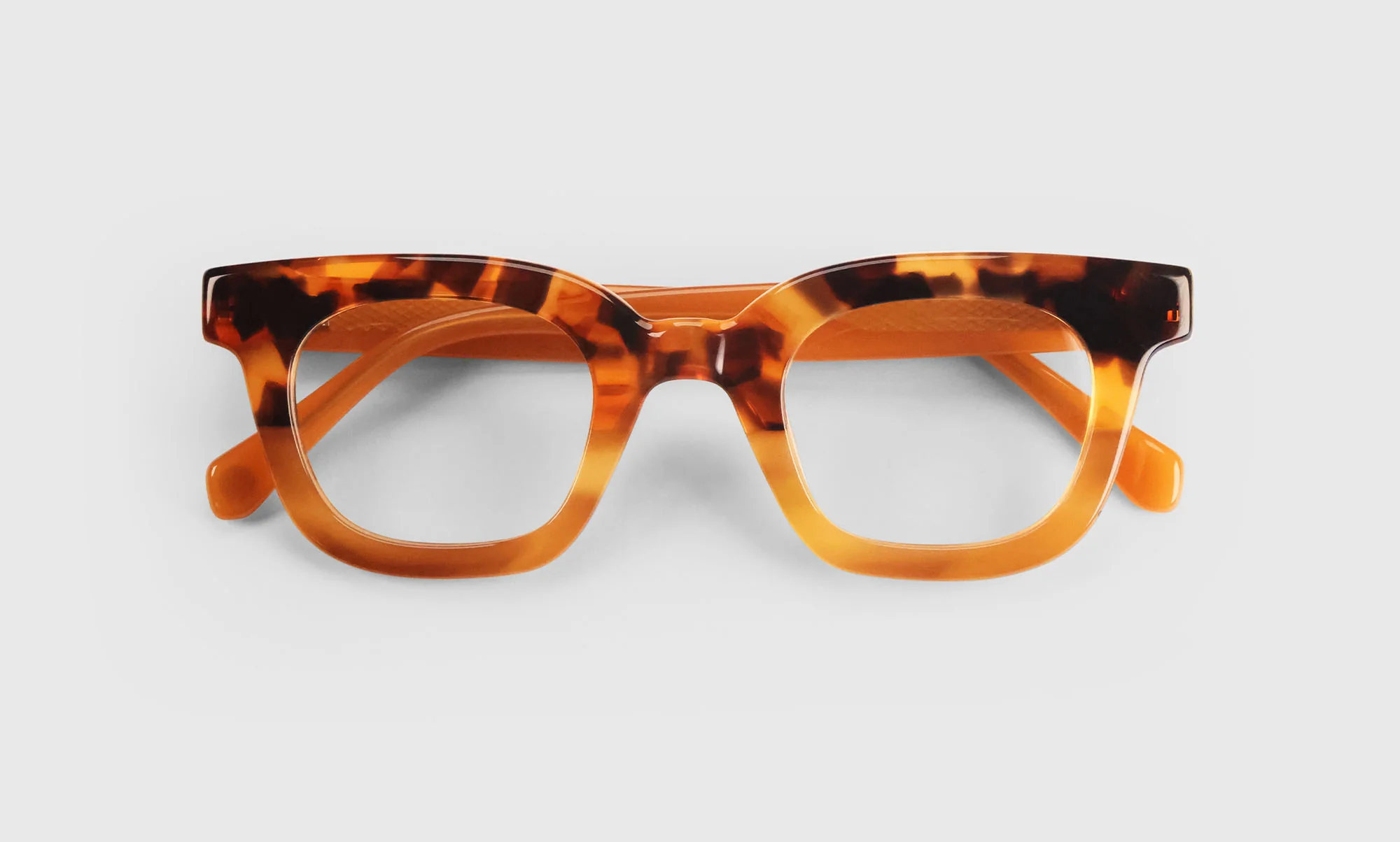 Signal Fire Color 19 - Tortoise to Amber Fade Front and Temples - Image 2