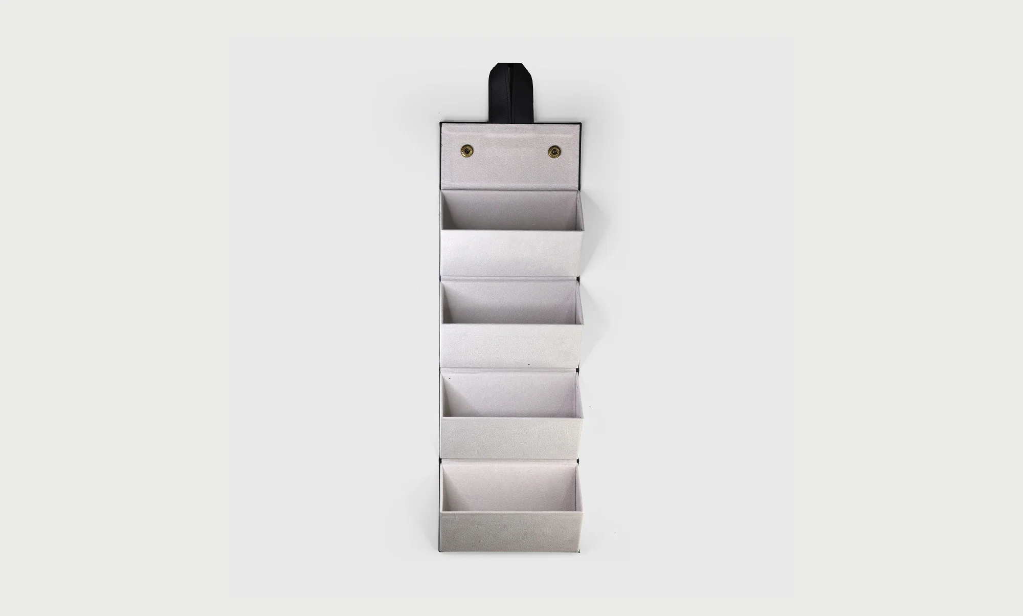 Hanging Around (4-Pair Case) - Image 3