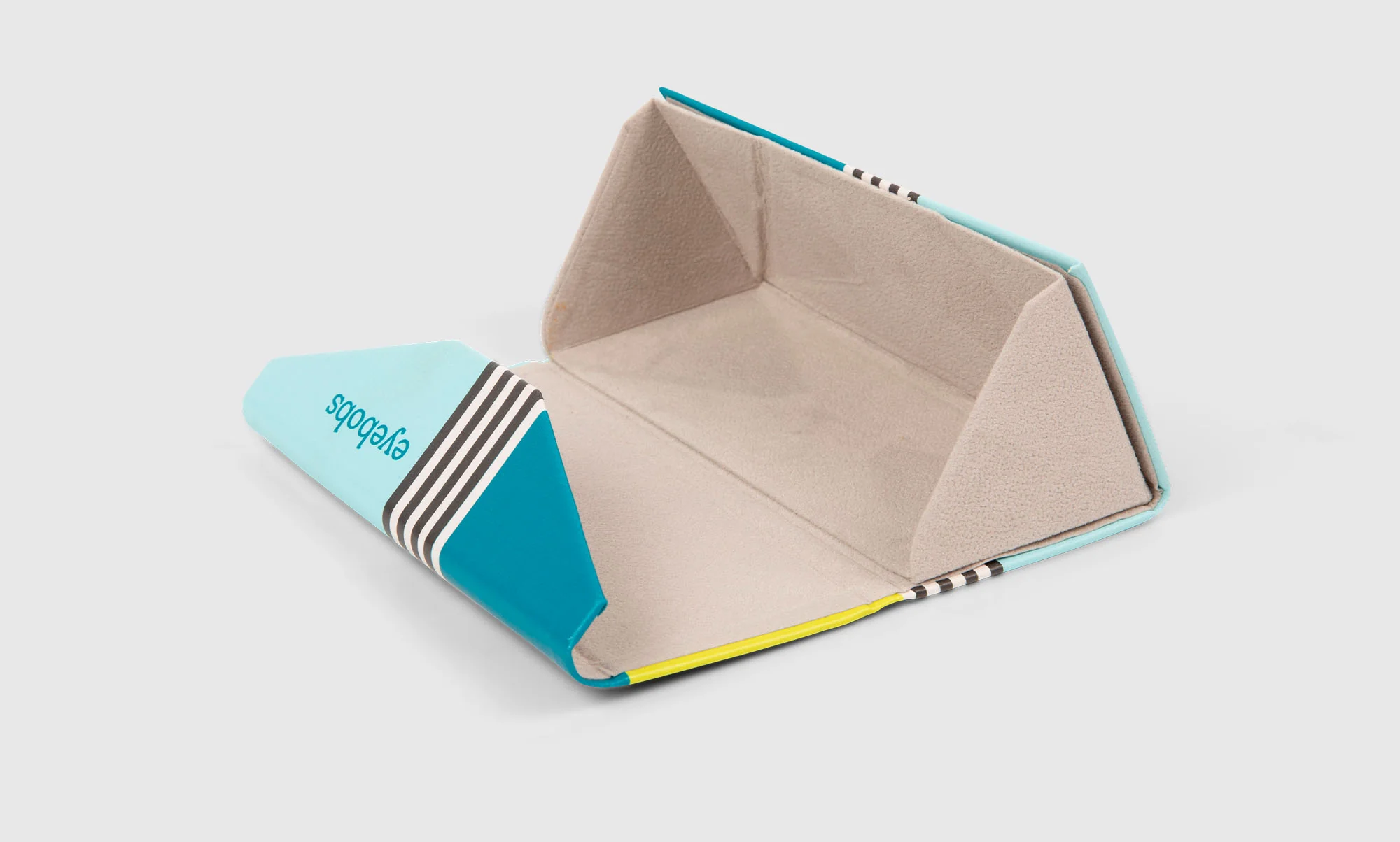 Tri-Fold Case with Cloth - Image 23